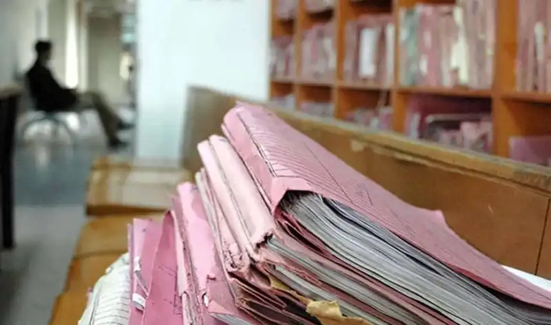 İcra Kabusu: Borçsuz Vatandaşlar Neden Takibe Düşüyor?