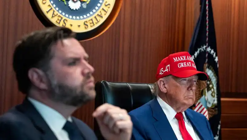 Trump'ın Azil Tasarısı Reddedildi: Siyasi Arenada Yeni Gelişmeler