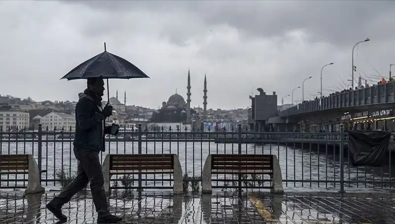 İstanbul'da Bahar Havası Sona Erdi: Yağmur ve Kara Hazır Olun!