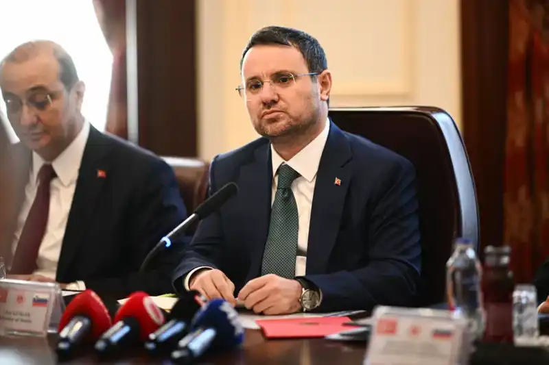 Akın Gürlek: Geleceğe Kararlı Adımlarla Yürüyoruz