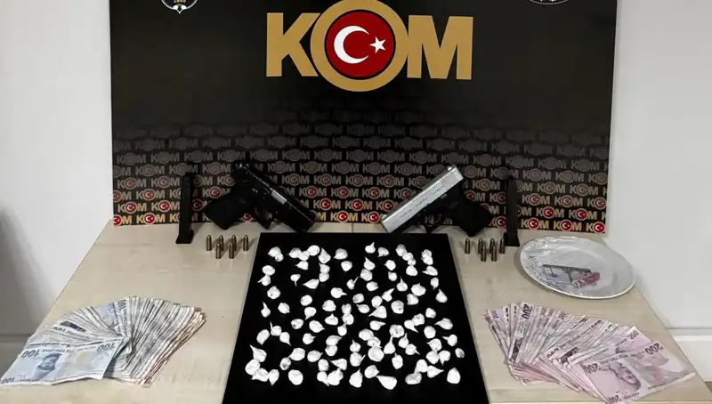 Çeşme'de Gerçekleşen Silahlı Saldırıda Üç Kişi Gözaltına Alındı