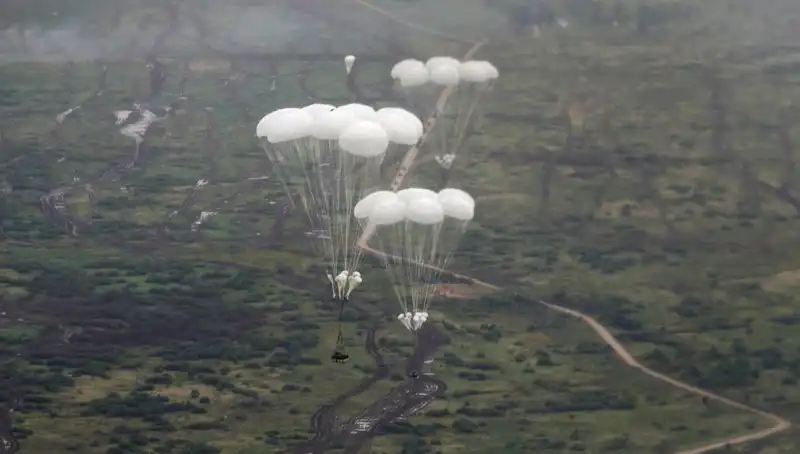 Rusya ve Belarus'tan Sarsıcı Gövde Gösterisi: 3 Ülkede Kırmızı Alarm!