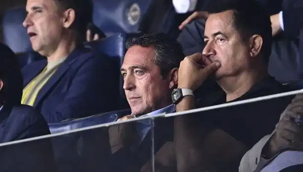 Acun Ilıcalı'dan Hayranlarına Duygusal Özür: "Şansımız Zor Görünüyor!"