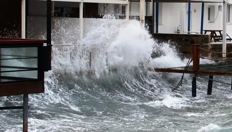 Ege Denizi’nde Fırtına Tehlikesi: Balıkçılar ve Denizciler Dikkat!