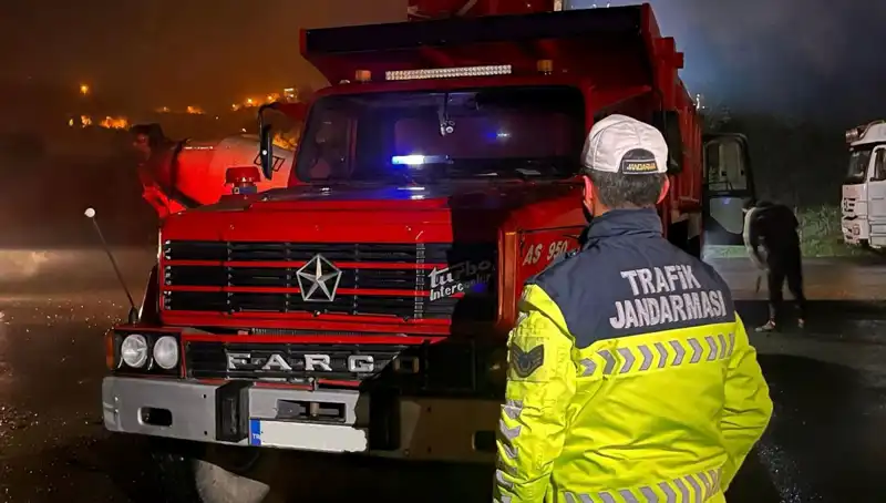 Kamyondaki Çakar Lambaya Yazılan 138 Bin Lira Ceza Gündeme Bomba Gibi Düştü!