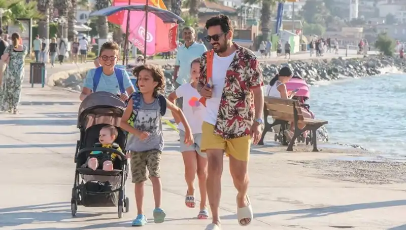 "Ne Olacak Halim" Filmi: Oyuncuları ve Konusuyla Gündemde!