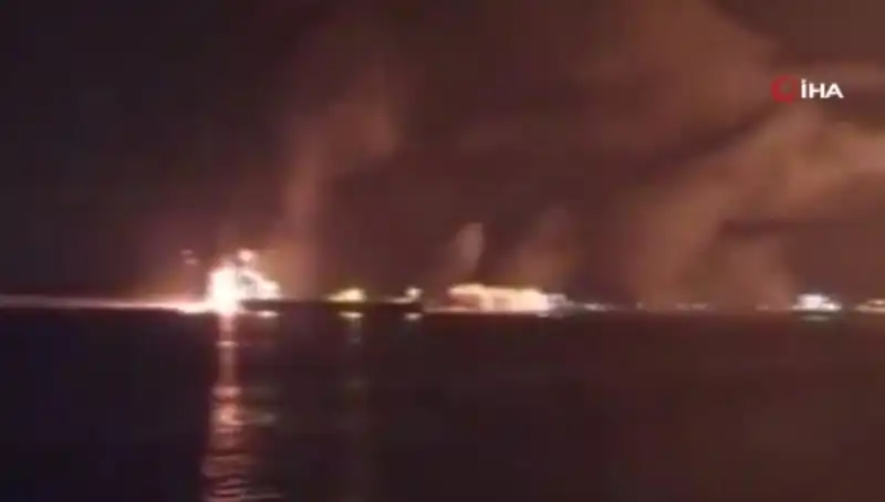 ABD'nin Yemen'deki Yakıt Limanı Operasyonu: Askeri Müdahalenin Ardındaki Nedenler