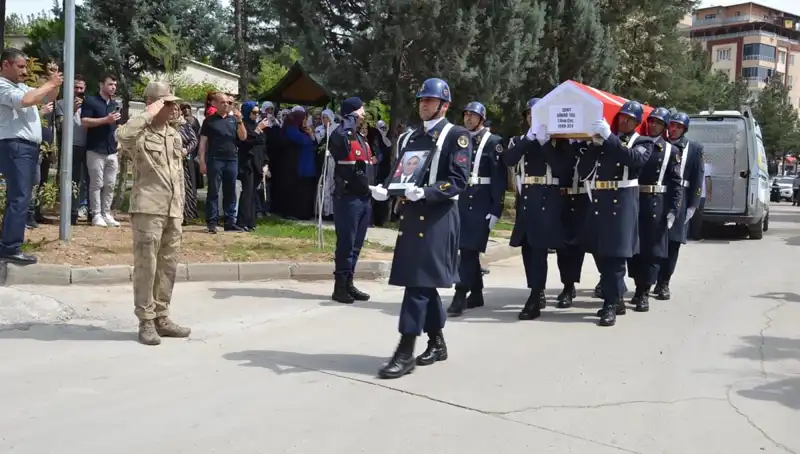 Şehit Gözyaşlarıyla Uğurlandı: Vatanseverliğin Son Sesi