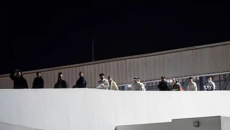 Yasa Dışı Göçmen Operasyonu: İki İlde Yakalanan Şüpheliler Sırlarıyla Birlikte Gözaltına Alındı