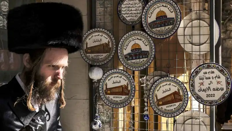 Yeni Bir Hayat İçin Gazze’de Dairenin Peşinde Olan Aileler