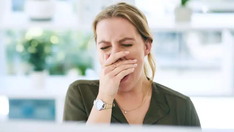 Beslenme Eksikliğinin Vücudumuzdaki Gizli Sinyalleri: Uzman Doktor Açıklıyor!