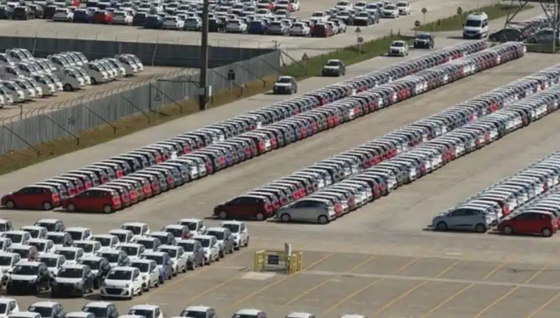 Otomobil Ticaretinde Trump Etkisi: Hangi Markalar ABD'ye Satışı Durdu?