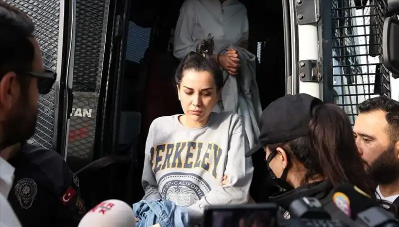 Dilan Polat’ın Instagram Hesabına Erişim Engellendi! Neler Oluyor?