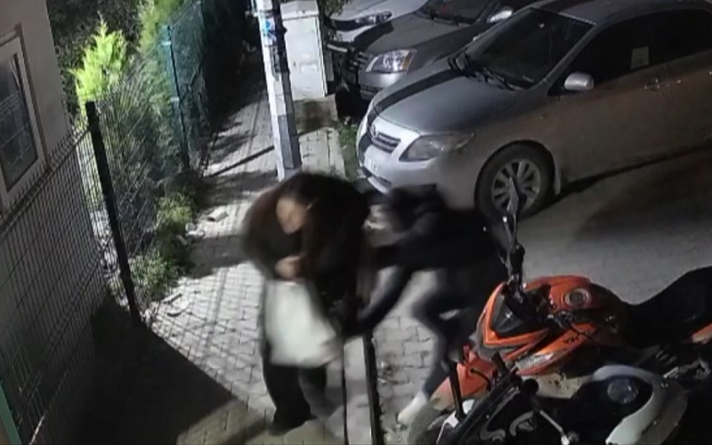 İzmir'de Saplantılı Aşkın Korkunç Sonucu: Genç Kadının Hayatı Son Buldu