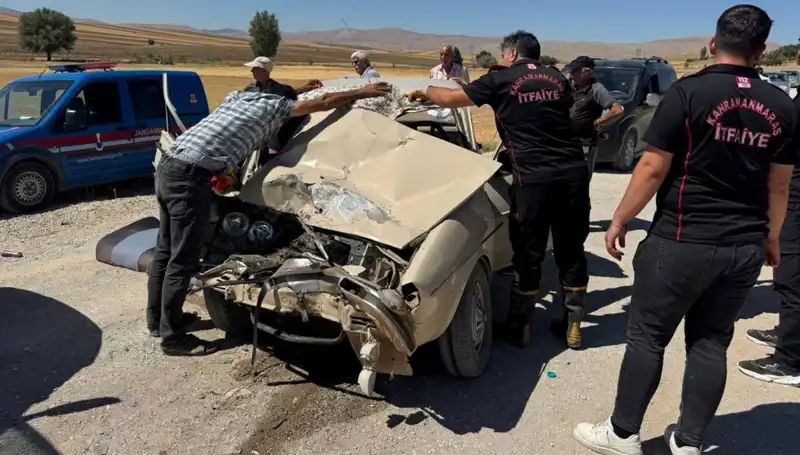 Kahramanmaraş’ta Kamyonet ile Otomobil Çarpıştı: Kaza Sonrası Şok Detaylar