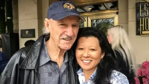 Ünlü Oyuncunun Eşini Öldüren Virüs, Ülke Genelinde Panik Yaratmaya Devam Ediyor