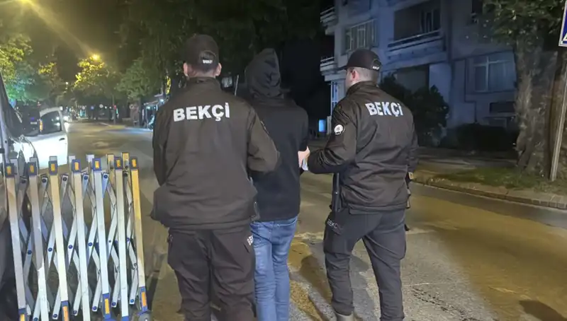 Edirne'de Düzensiz Göçmen Operasyonu: 4 Kişi Yakalandı