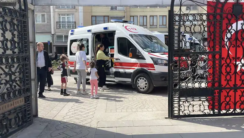 Eskişehir'de Sahipsiz Köpeğin İki Çocuğa Saldırısı Korkuttu!