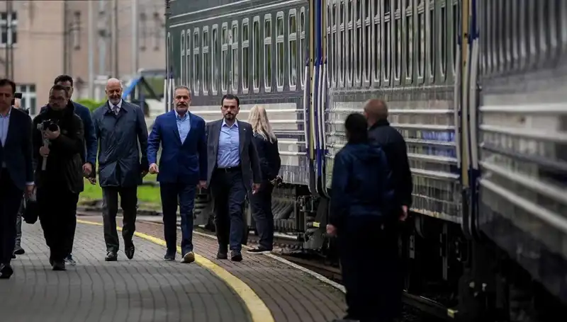 Dışişleri Bakanı Fidan, Ukrayna Ziyaretinde Yeni Dönem Mesajları Verdi