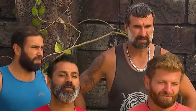 Survivor'da Şok Ayrılık: Kader Birleşmeyi Yanaştırmadı mı?