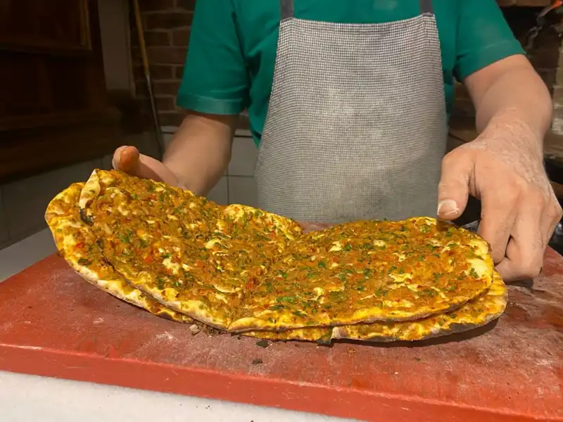 İstanbul’da Lahmacun Fiyatları: Semt Bazında Uçurumlar Şaşırtıyor
