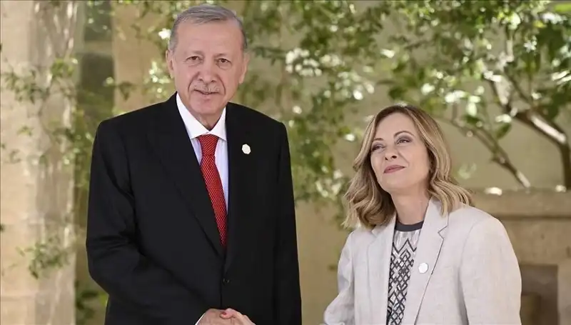 İstanbul'da Akdeniz Zirvesi: Erdoğan, İtalya ve Libya Liderleriyle Buluşuyor