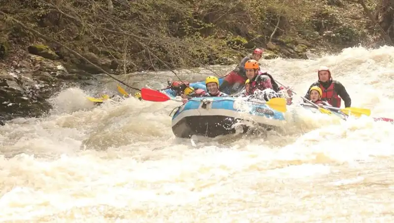 Rafting Tutkunları Debi Artışıyla Doğanın Kollarına Akın Ediyor