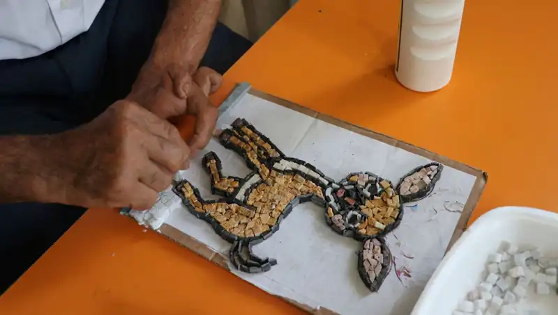 Oğlunun Ödeviyle Tanıştı, Şimdi Yeni Bir Hobi Edindi