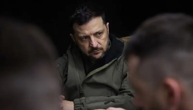 Zelenski Büyük Riskleri Açıkladı: NATO İşbirliği ve Nadir Element Stratejisi