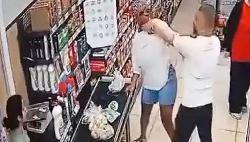 Market Kasa Sırasında Yaşanan Şok Olay: Kadına Saldırı