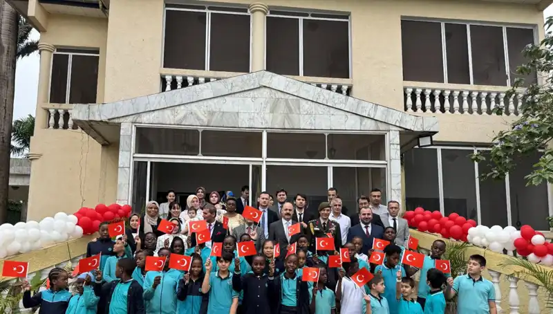 Kamerun'da 23 Nisan Ulusal Egemenlik ve Çocuk Bayramı Coşkuyla Kutlandı