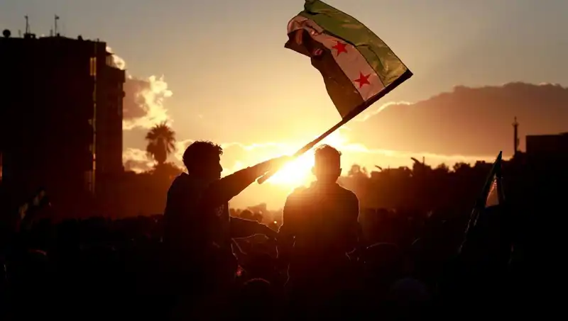 Suriye'de Geçiş Süreci İçin Yeni Anayasa Komisyonu Kuruldu