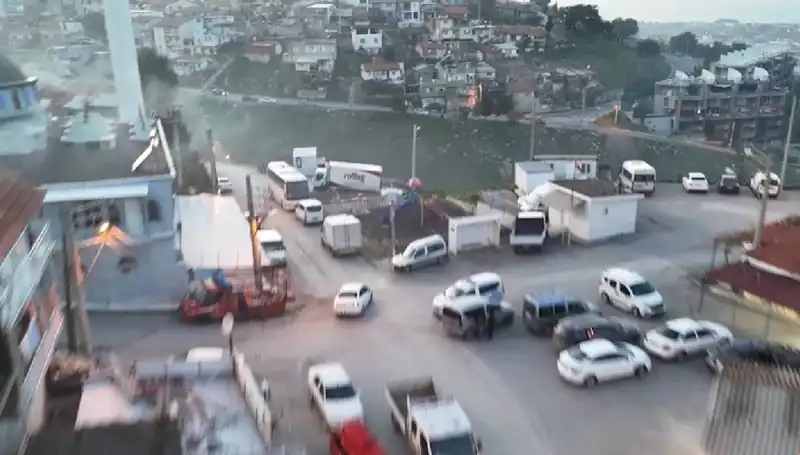 İzmir'de Gerçekleşen 99 Operasyonda 133 Kişi Gözaltına Alındı!