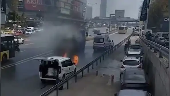 Yangınla Mücadele: TOMA ile Yanan Araç Kurtarıldı