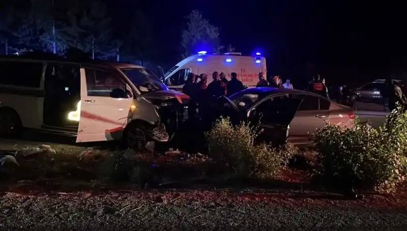 Ters Yön Faciası: Kafa Kafaya Çarpışma Sonucu Can Kaybı ve Yaralılar