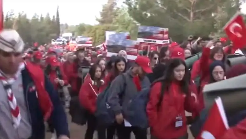 Çanakkale Zaferi'nin 110. Yılı: 57. Alay Vefa Yürüyüşü Coşku Dolu Başladı