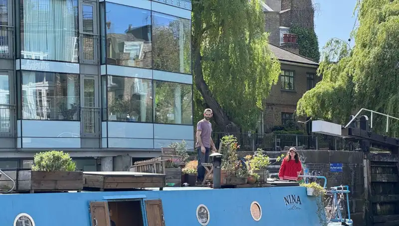 Yüksek Kiralar Yüzünden Botlarda Yaşayan Modern Göçebeler Artıyor